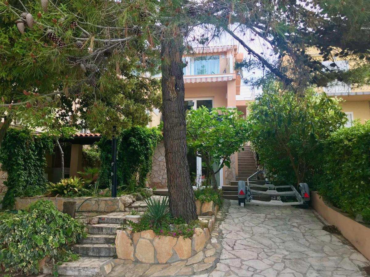 Apartments Paradise Zaboric Bagian luar foto